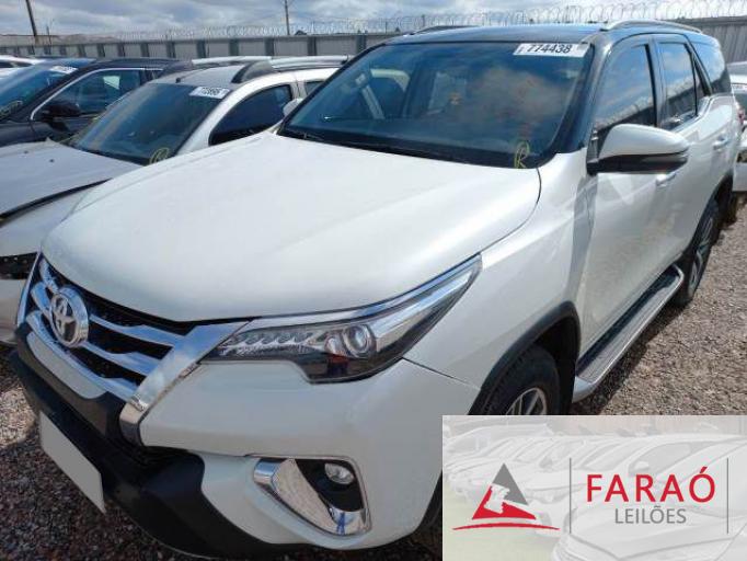 TOYOTA HILUX SW4 18/19 