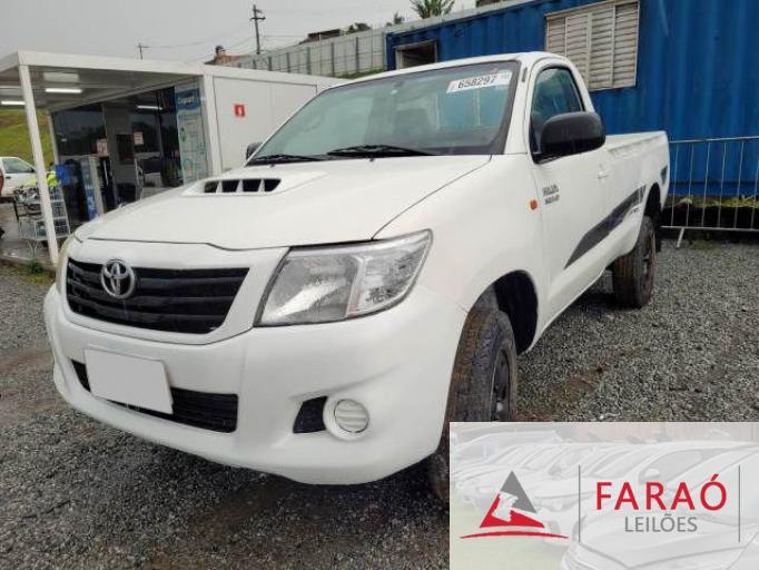 TOYOTA HILUX CS 14/15