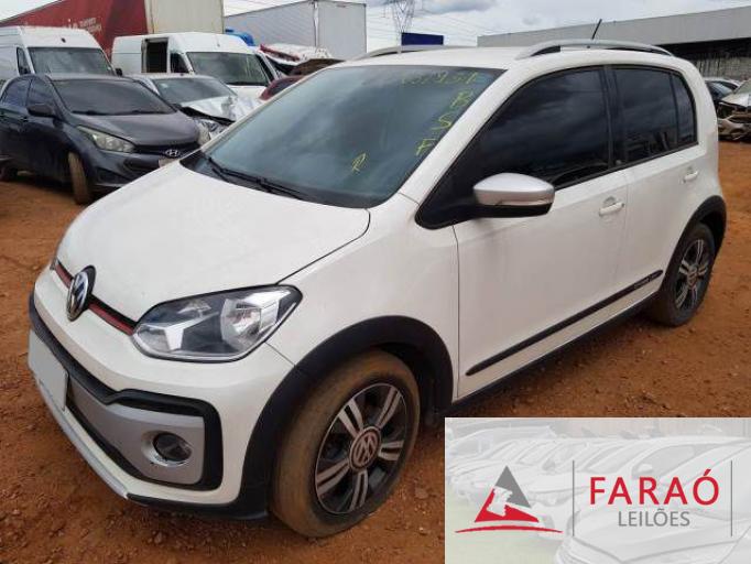 VOLKSWAGEN UP CROSS 19/19