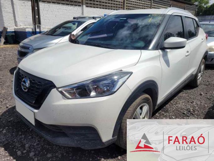 NISSAN KICKS 20/20